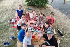 Piknik na školní zahradě